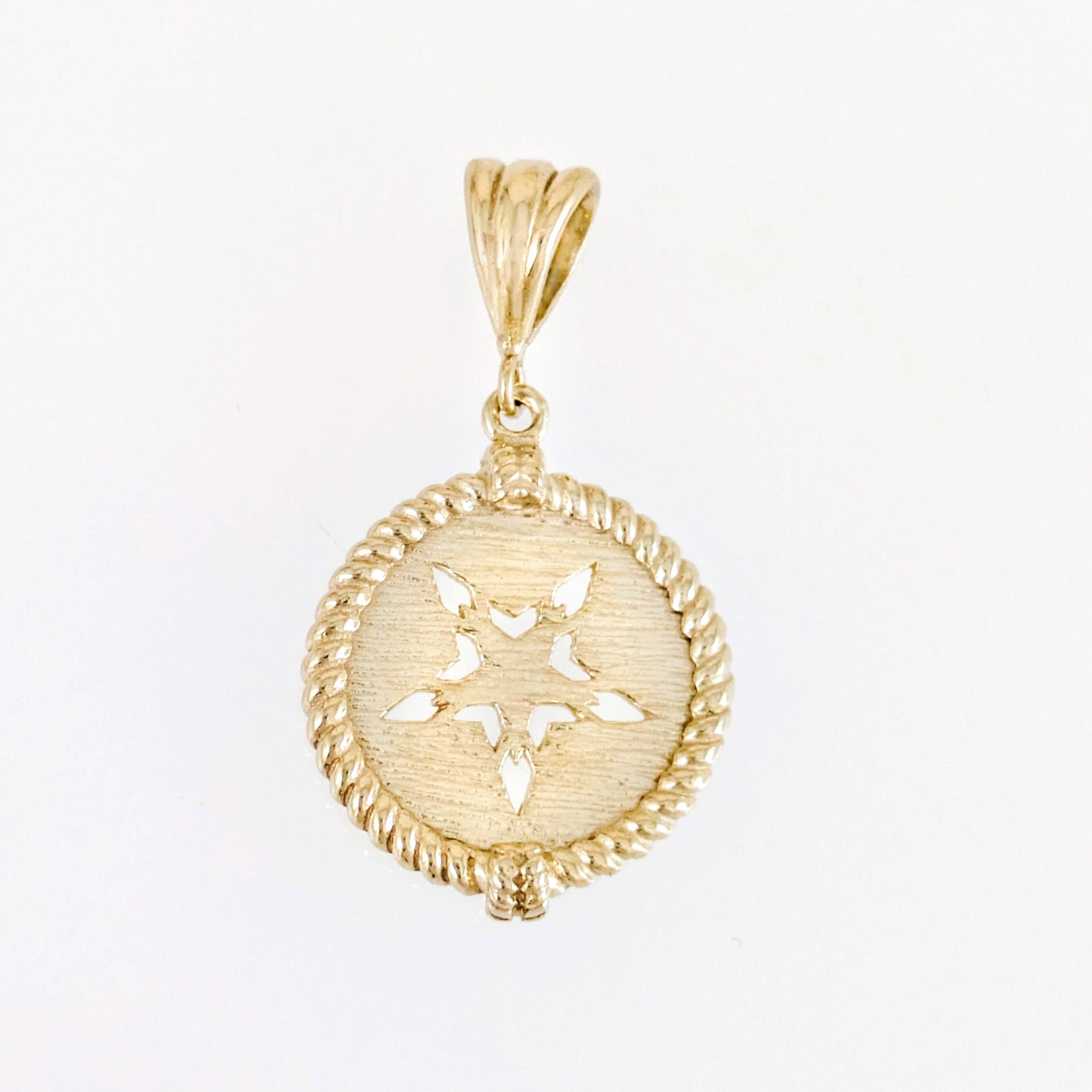 Round Lion Head Cutout Pendant