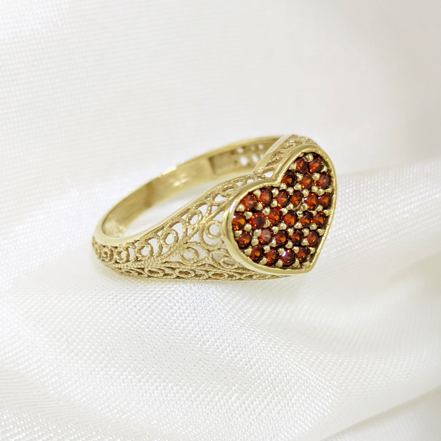 Heart Filigree Ring with Red Cubic Zirconia – Romantic Gold Statement Ring