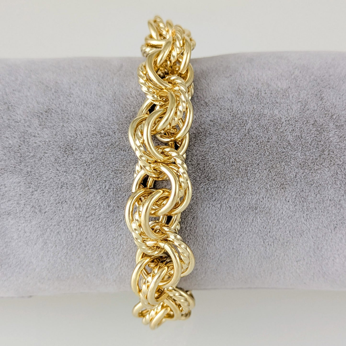 Bold Chain Link Bracelet with Senorita Clasp