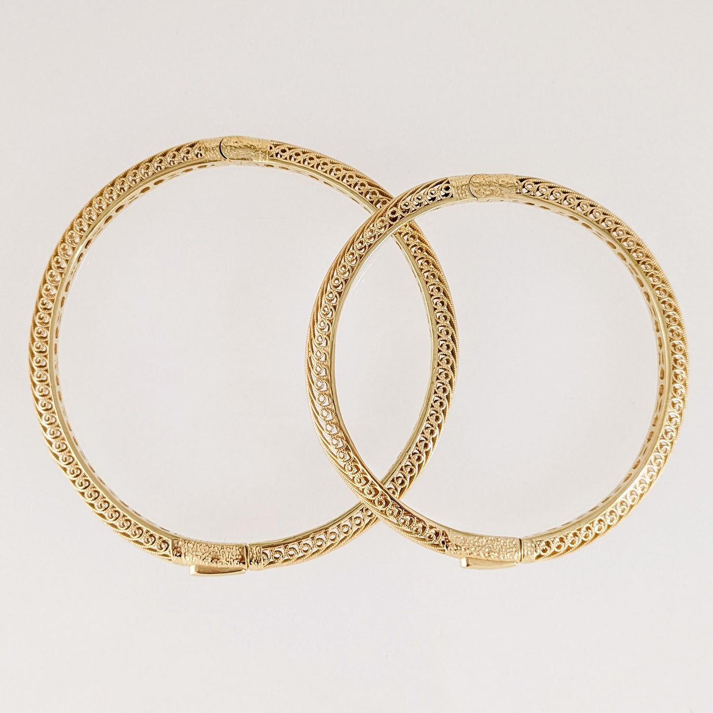 Filigree Hinged Bangle Bracelet