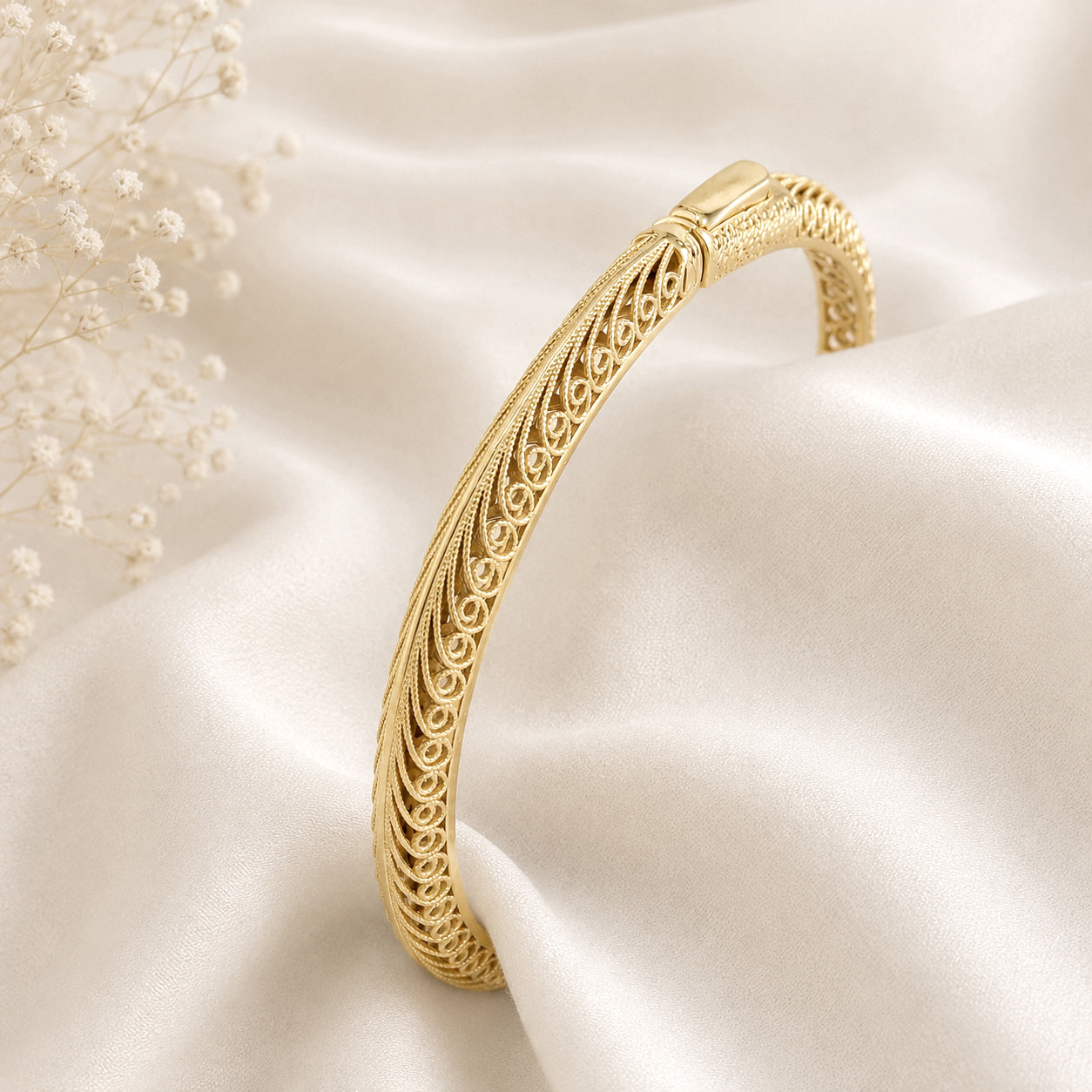 Filigree Hinged Bangle Bracelet