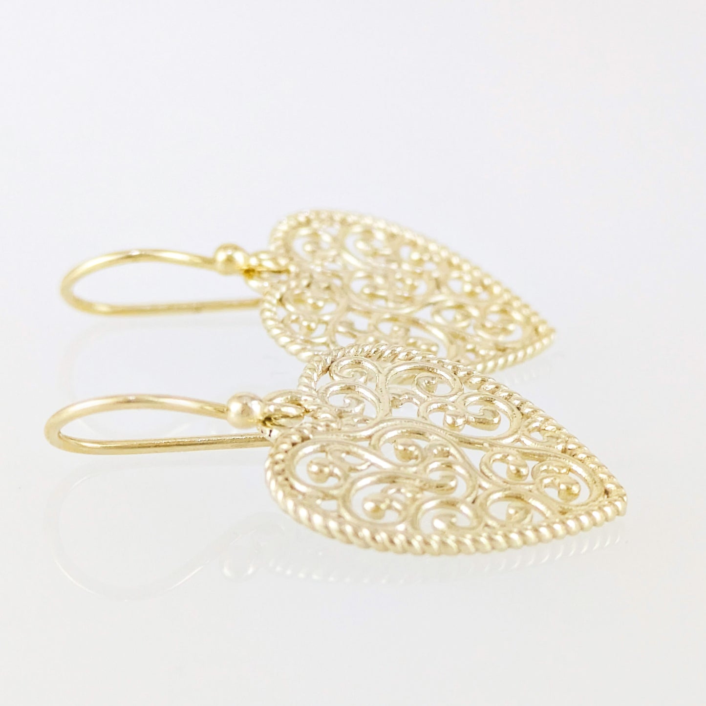 Heart Shape Openwork Filigree Drop Earrings