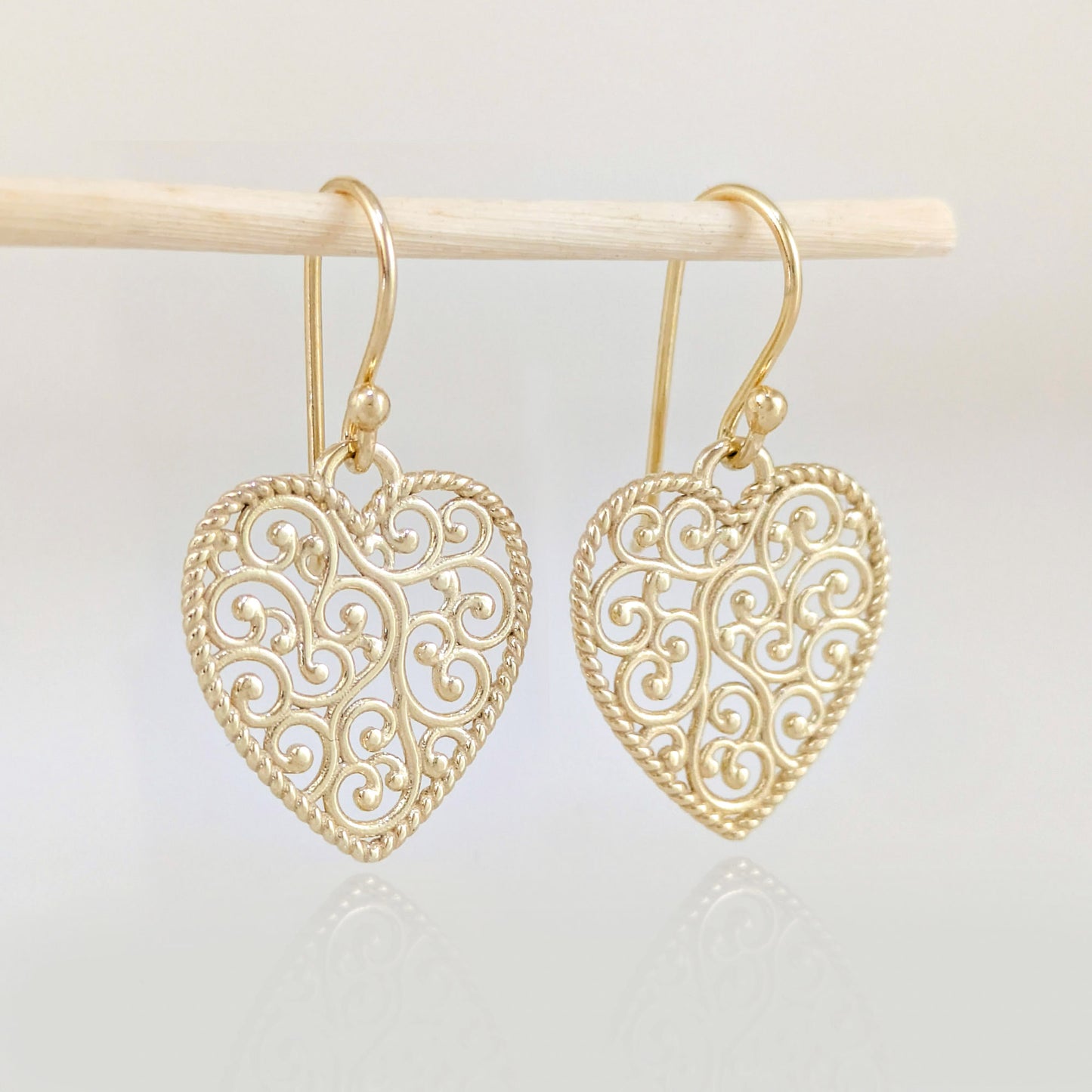 Heart Shape Openwork Filigree Drop Earrings
