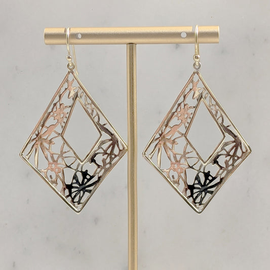 Dangling Gold Over Bronze Geometric Floral Pattern Earring