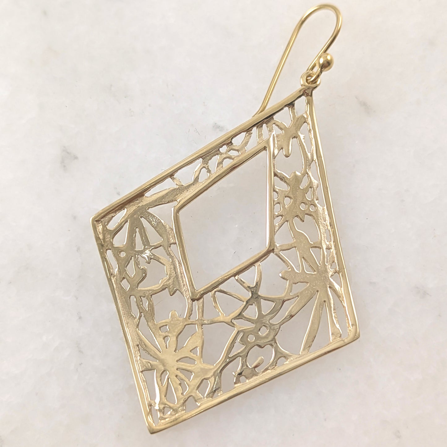 Dangling Gold Over Bronze Geometric Floral Pattern Earring