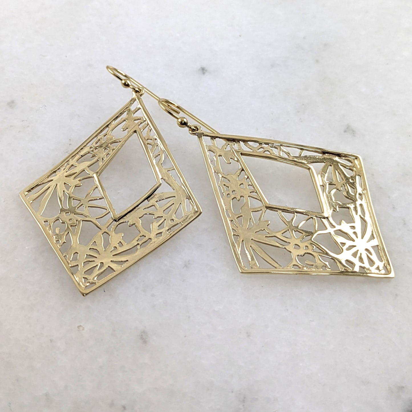 Dangling Gold Over Bronze Geometric Floral Pattern Earring