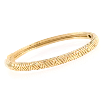 Chevron Pattern Bangle with Easy Click Clasp – Textured 5mm Design