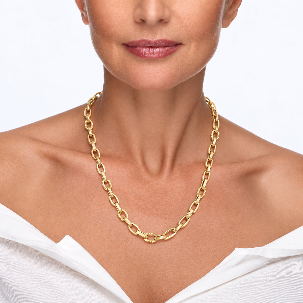 Textured Oval Link Necklace – 7.5mm Bold Chain Design