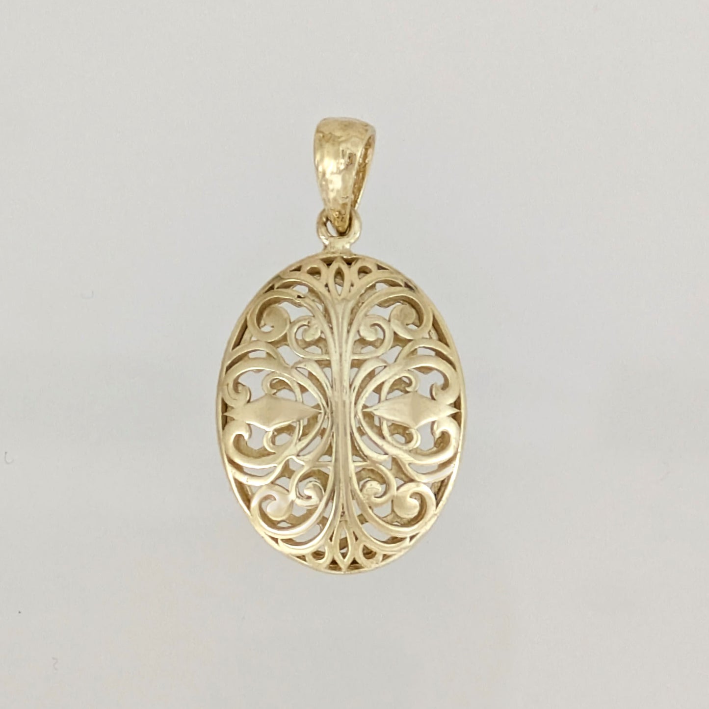 Oval Filigree Pendant Charm