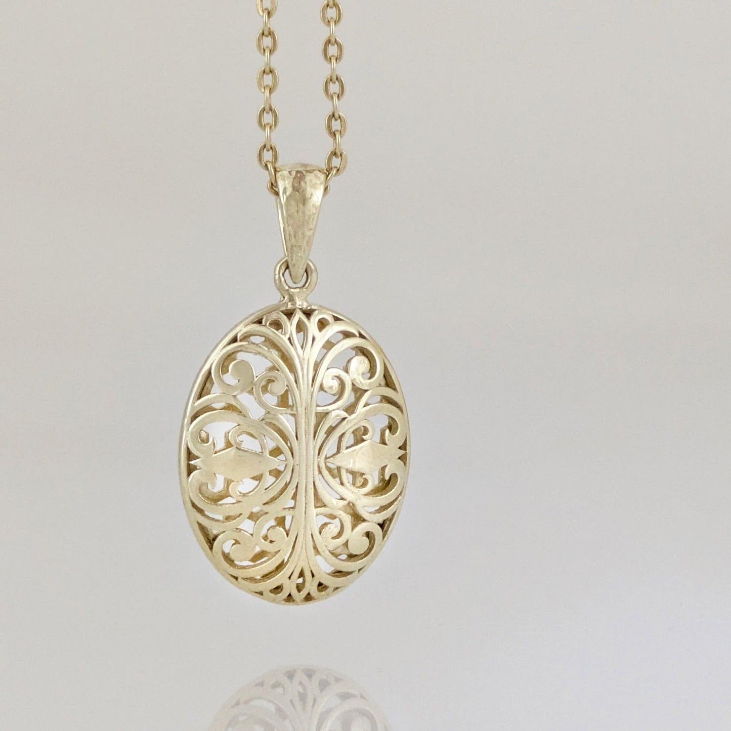 Oval Filigree Pendant Charm