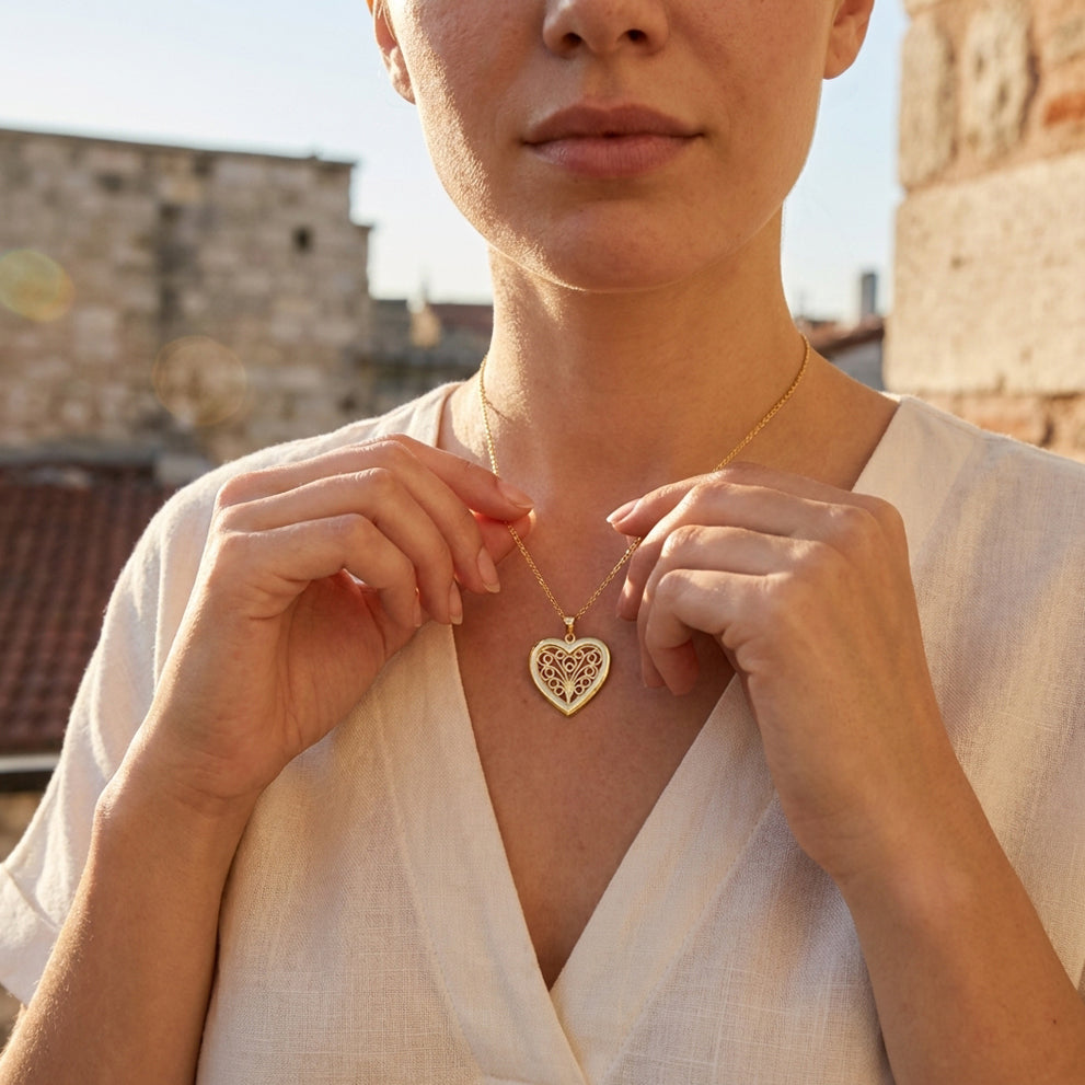 Filigree Heart  Pendant Necklace