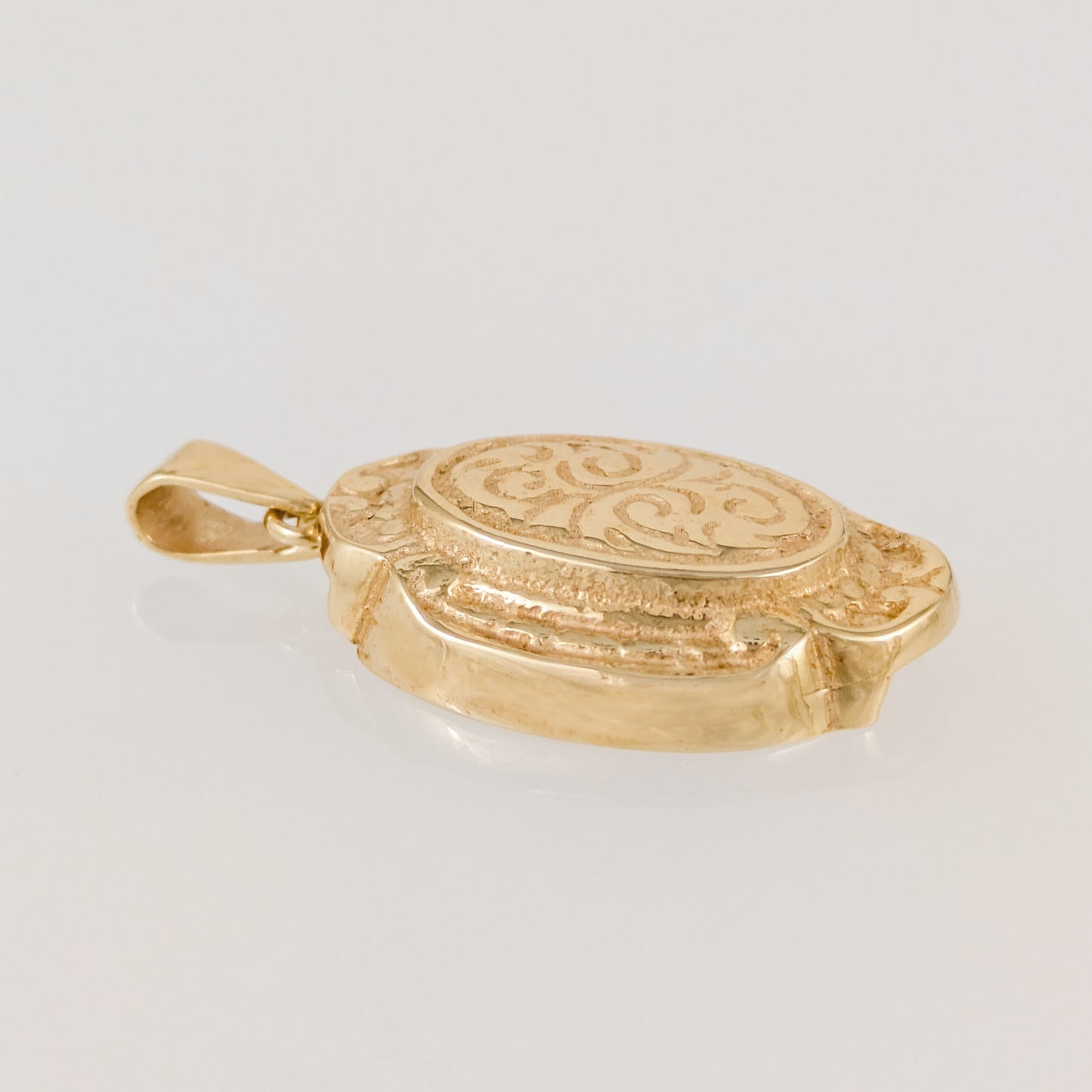 Oval Engraved Medallion Pendant Classic