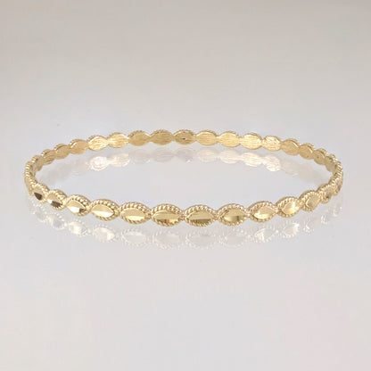 Textured Oval Link Bangle Bracelet with Sparkling Diamond Cut