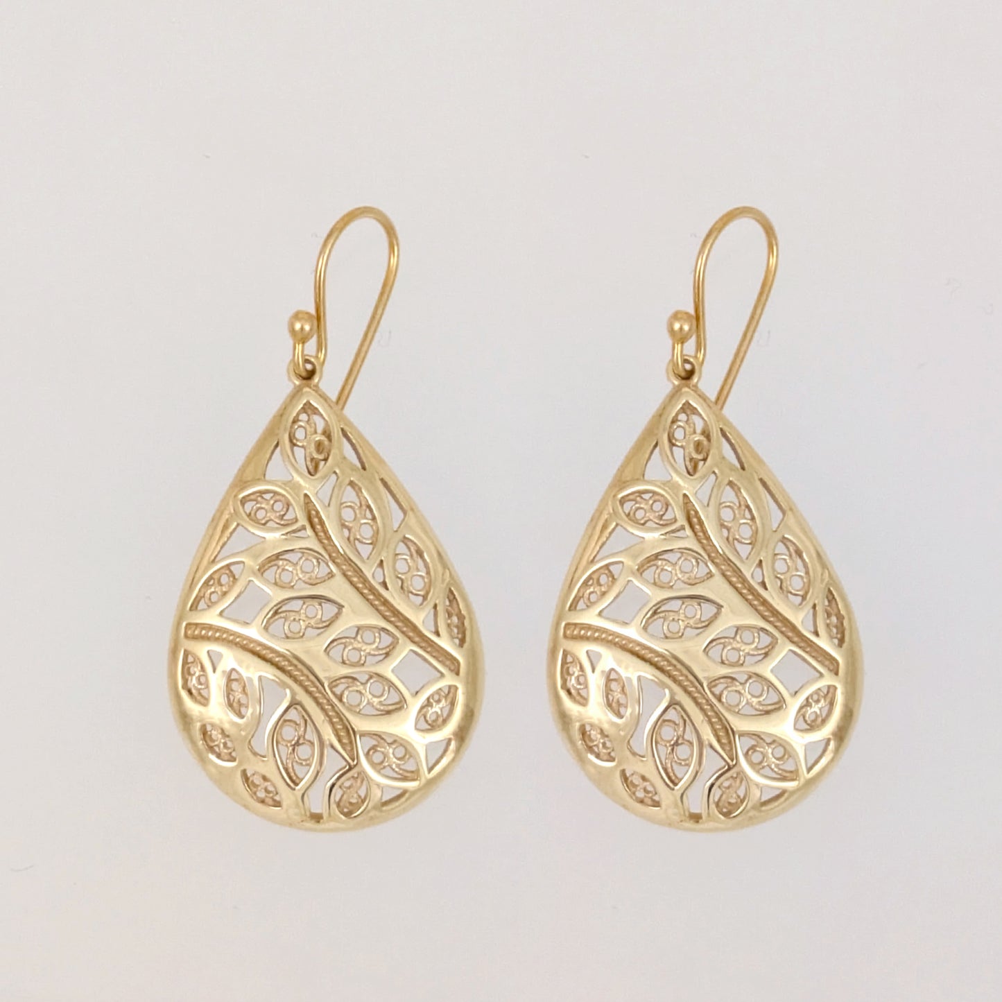 Teardrop Leaf Filigree Drop Earrings