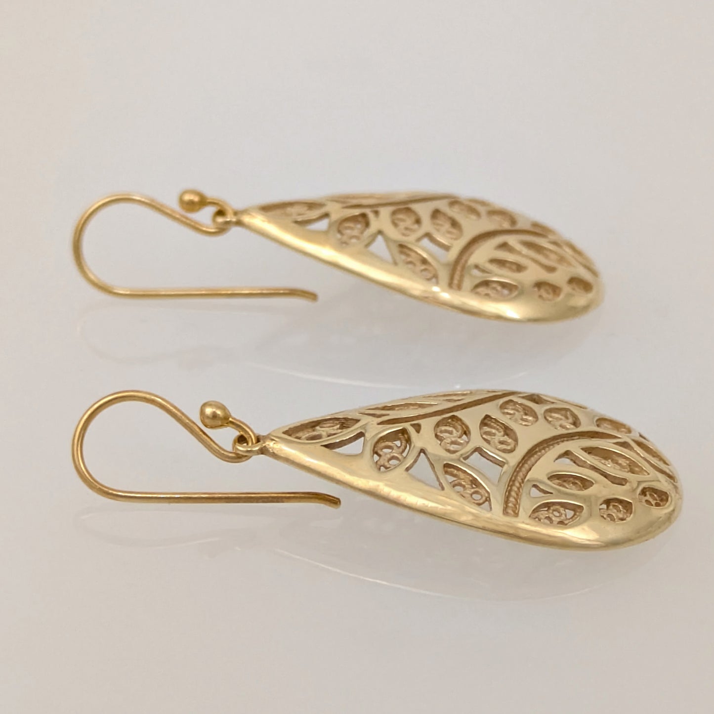Teardrop Leaf Filigree Drop Earrings