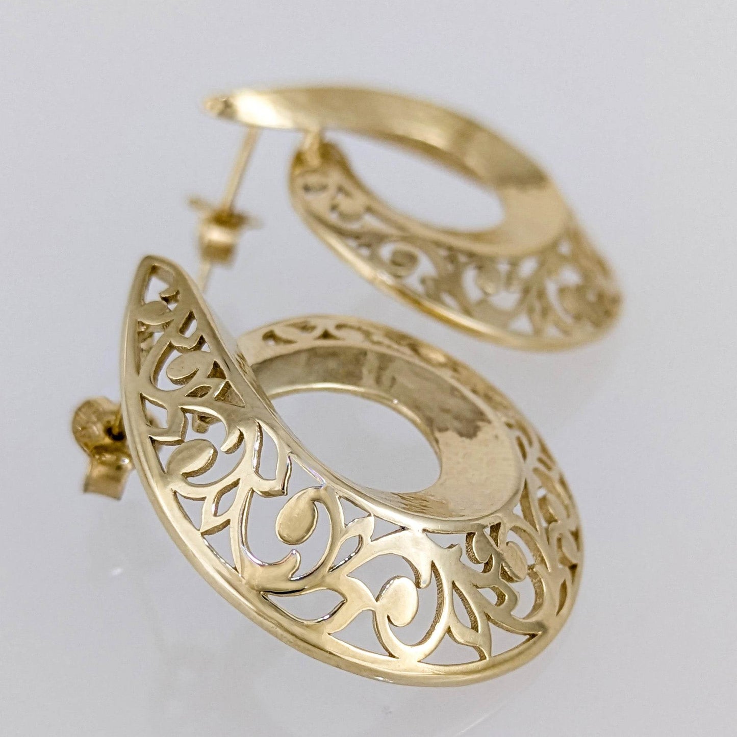 Filigree Swirl Hoop Earrings with Openwork Design - TurkishBling