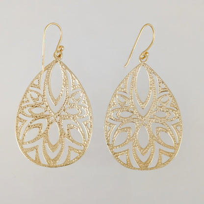 Teardrop Openwork Drop Earrings