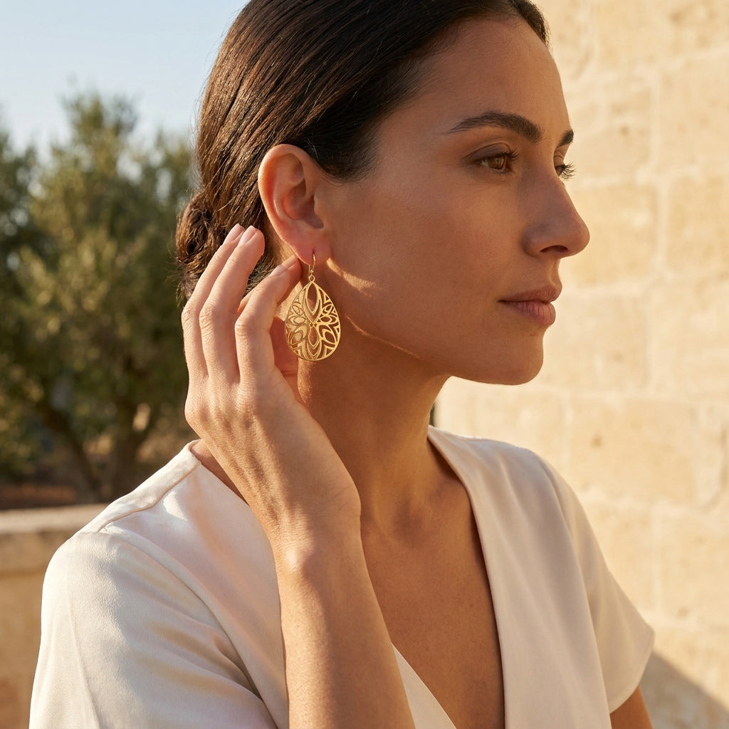Classic teardrop silhouette complements every style
