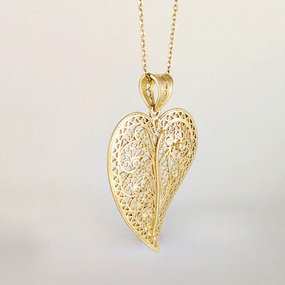 Filigree Heart Leaf Pendant