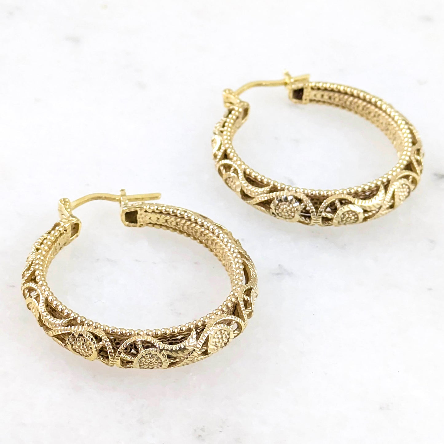 Elegant Floral Filigree Gold Hoop Earrings – Handcrafted in Istanbul