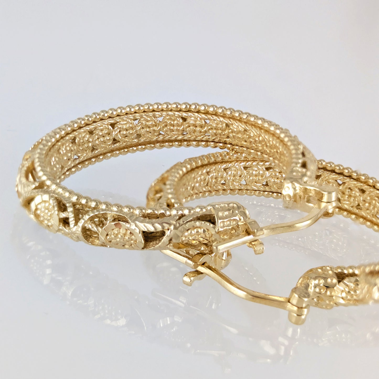 Elegant Floral Filigree Gold Hoop Earrings – Handcrafted in Istanbul