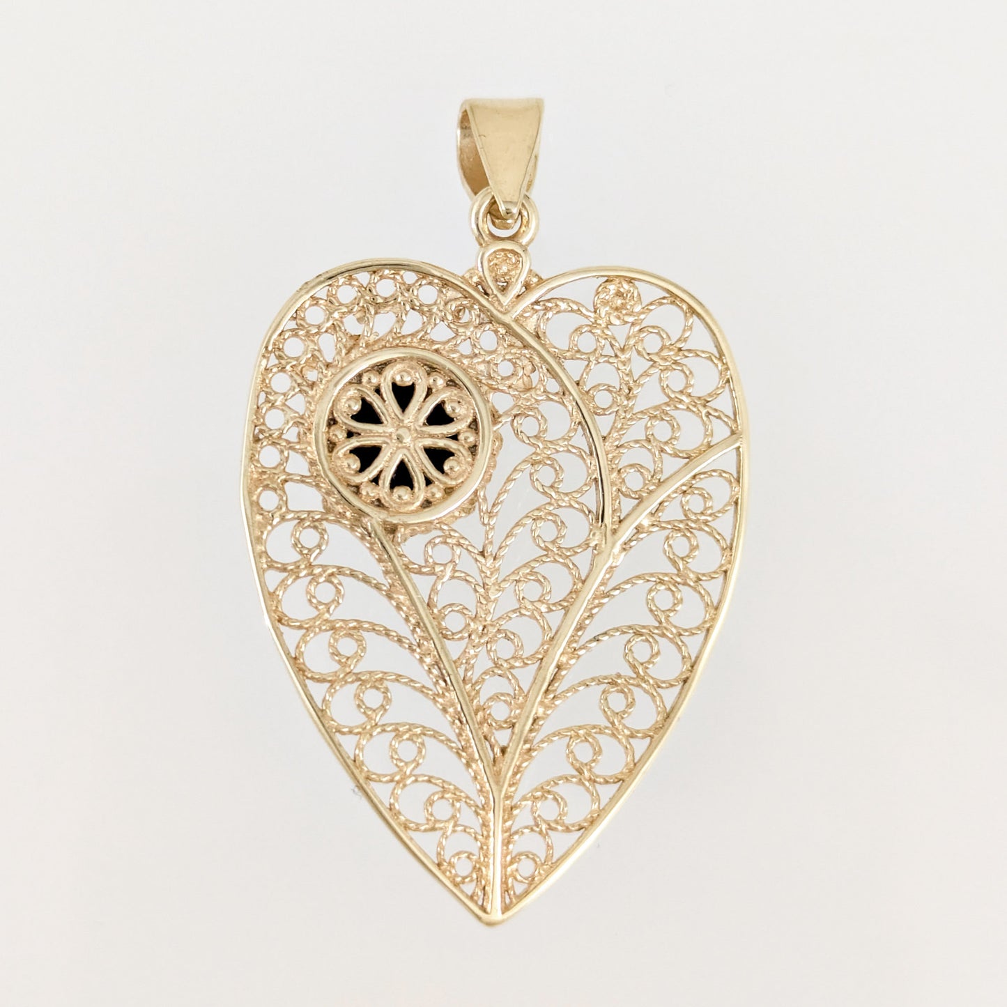 Black Onyx Heart Filigree Pendant