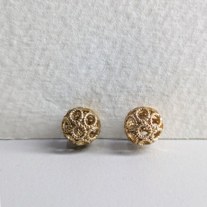 Round Gold Filigree Bead Stud Earrings with Diamond Cut