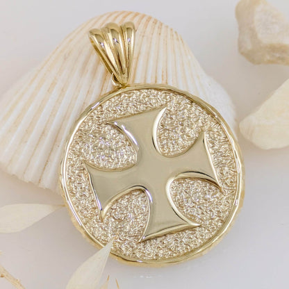 Embossed Cross Medallion Pendant - TurkishBling