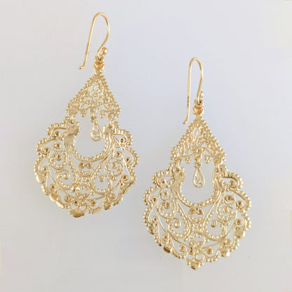 Gold Filigree Chandelier Earrings – Vintage-Inspired Statement Dangle Earrings