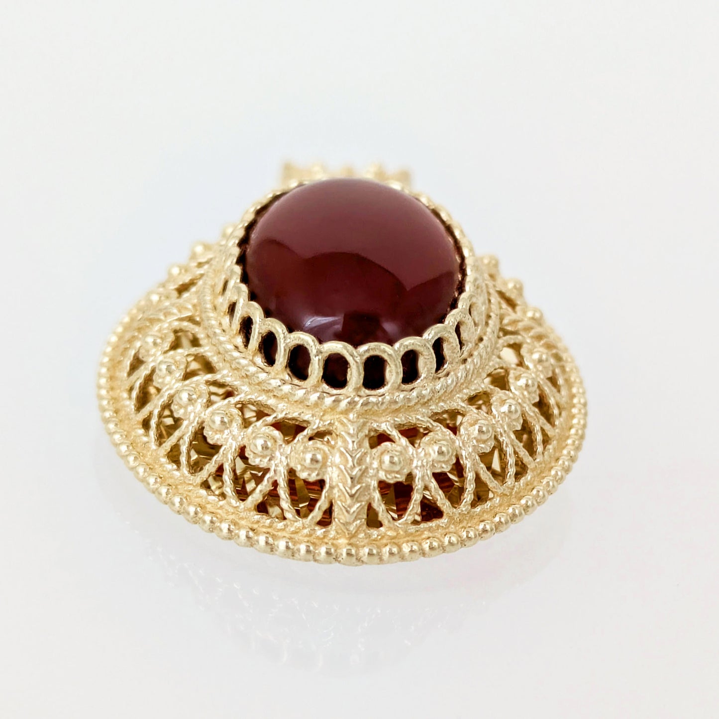 Filigree Pendant with Carnelian and Mirror Finish Gallery – 13x18mm Gemstone