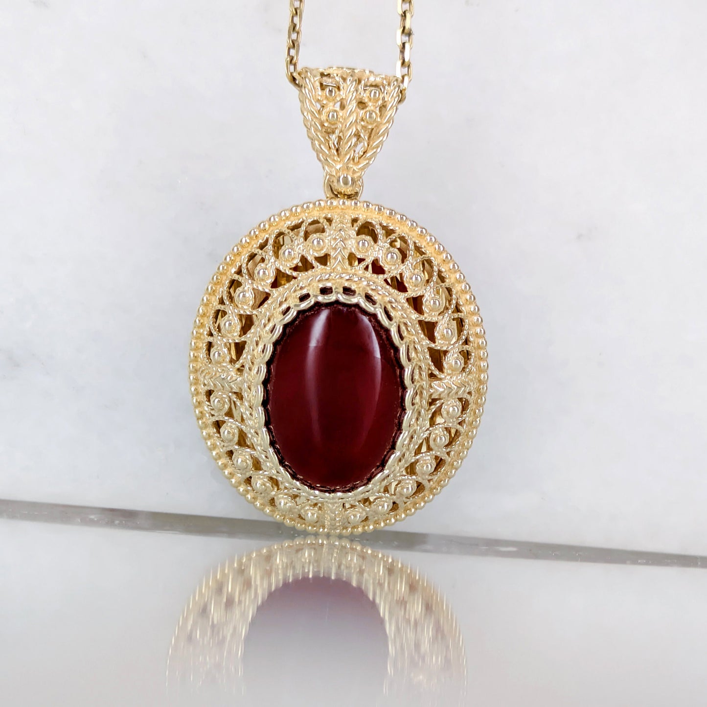 Filigree Pendant with Carnelian and Mirror Finish Gallery – 13x18mm Gemstone