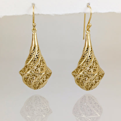 Teardrop Filigree Openwork Drop Earrings