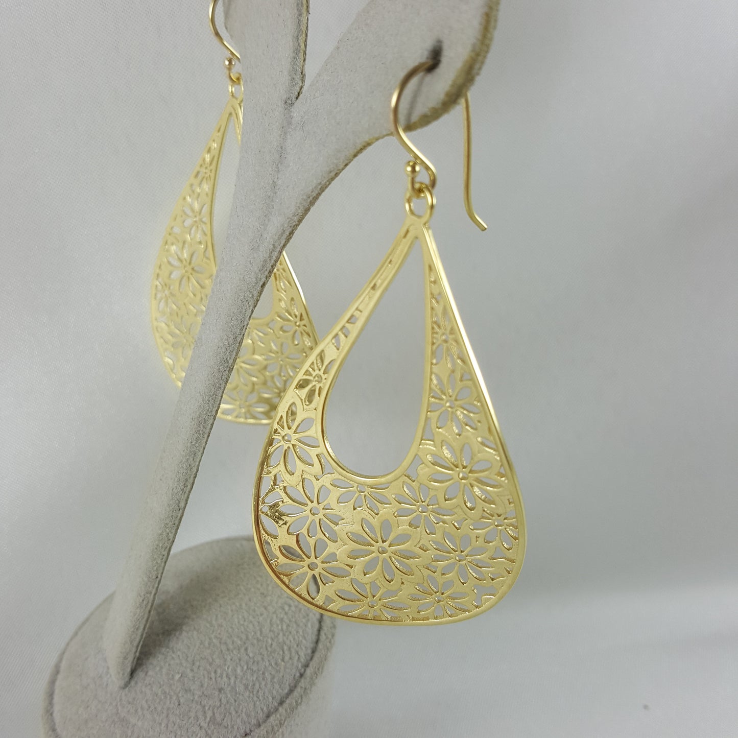 Teardrop Flower Pattern Statement Dangle Earrings