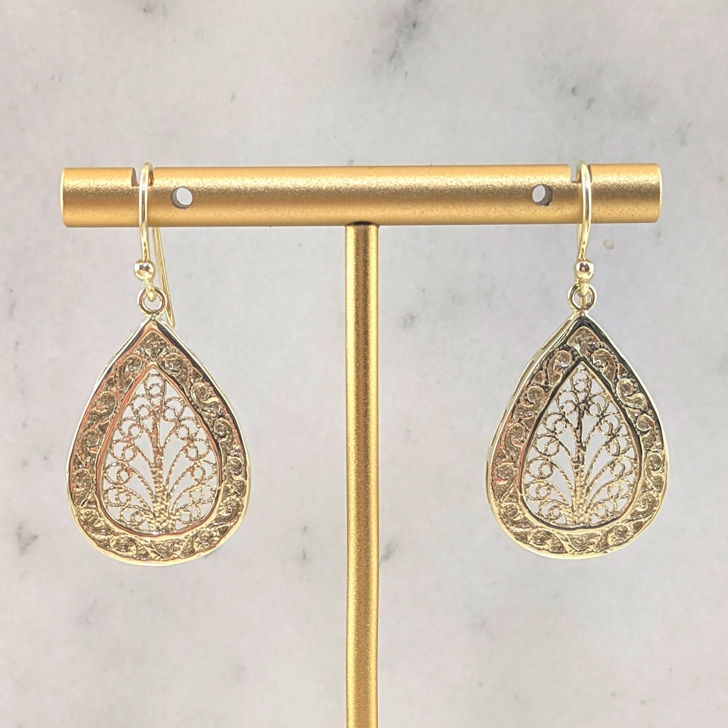 Teardrop Filigree Drop Earrings – Elegant Openwork Design