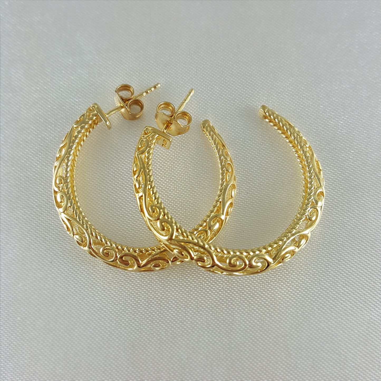 Scrollwork Vintage Style Hoop Earrings