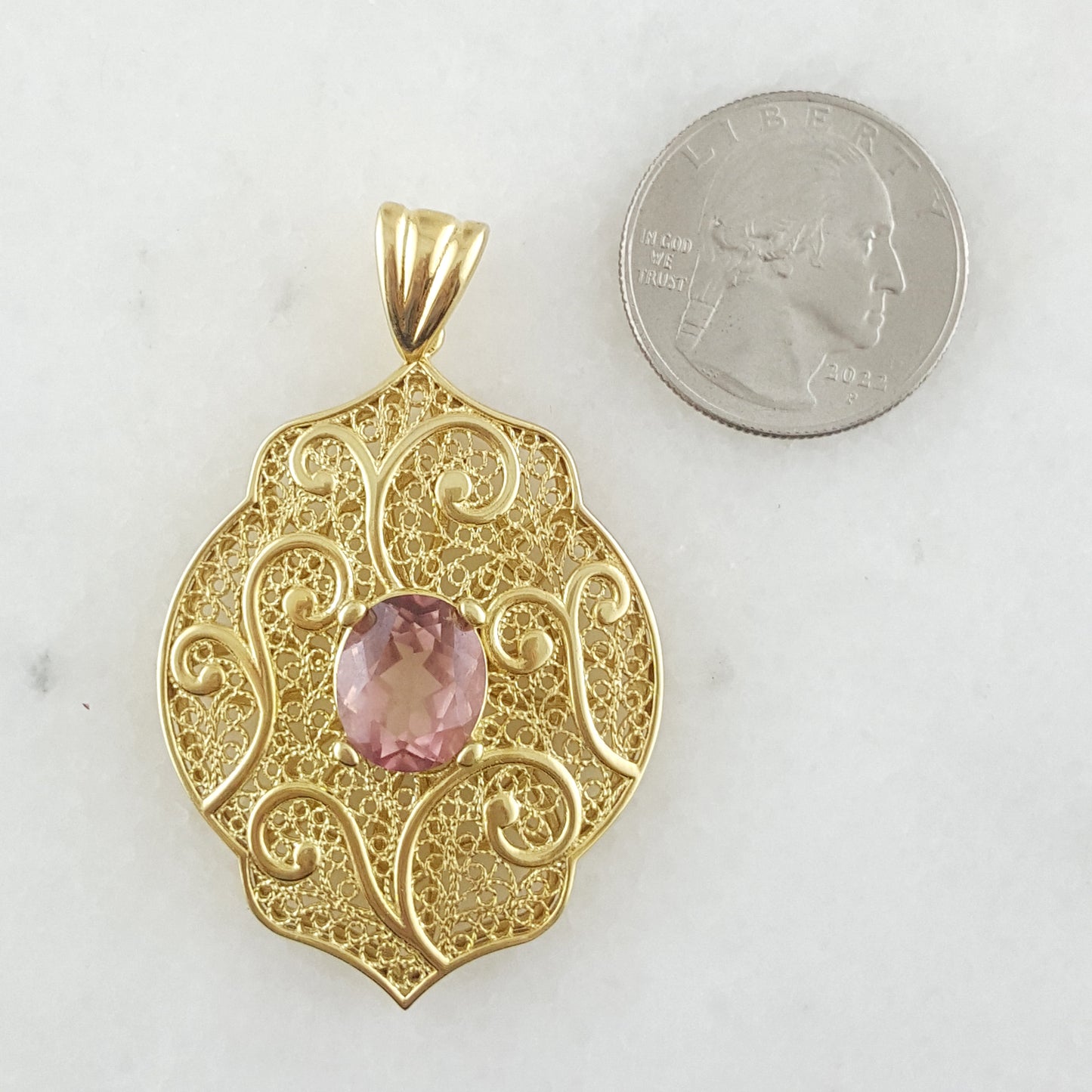 Filigree Pendant with Morganite-Colored Quartz – 10x14mm Gemstone