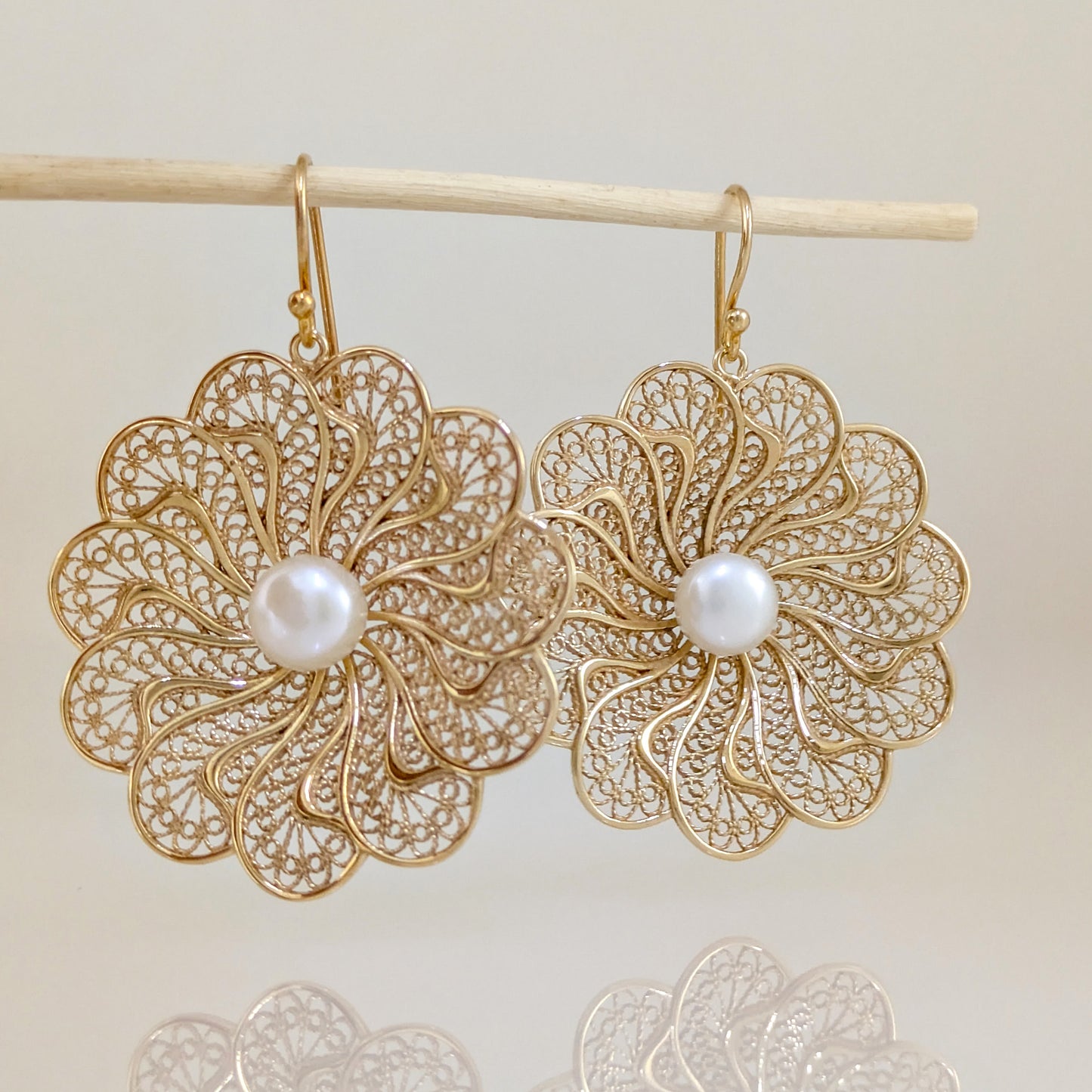 Round Floral Swirl Filigree Pearl Drop Earrings