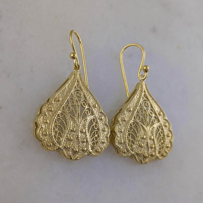 Tulip Filigree Dangle Earrings with Floral Contour - TurkishBling
