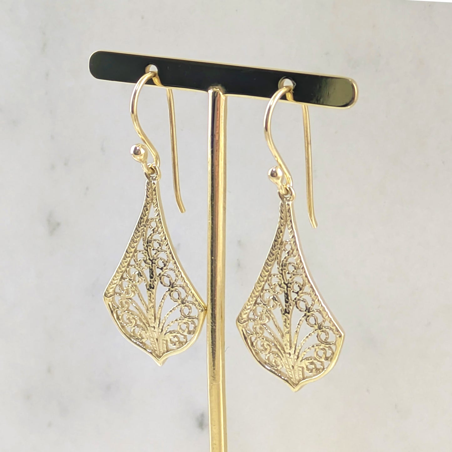 Elegant Filigree Drop Earrings with Nature-Inspired Design