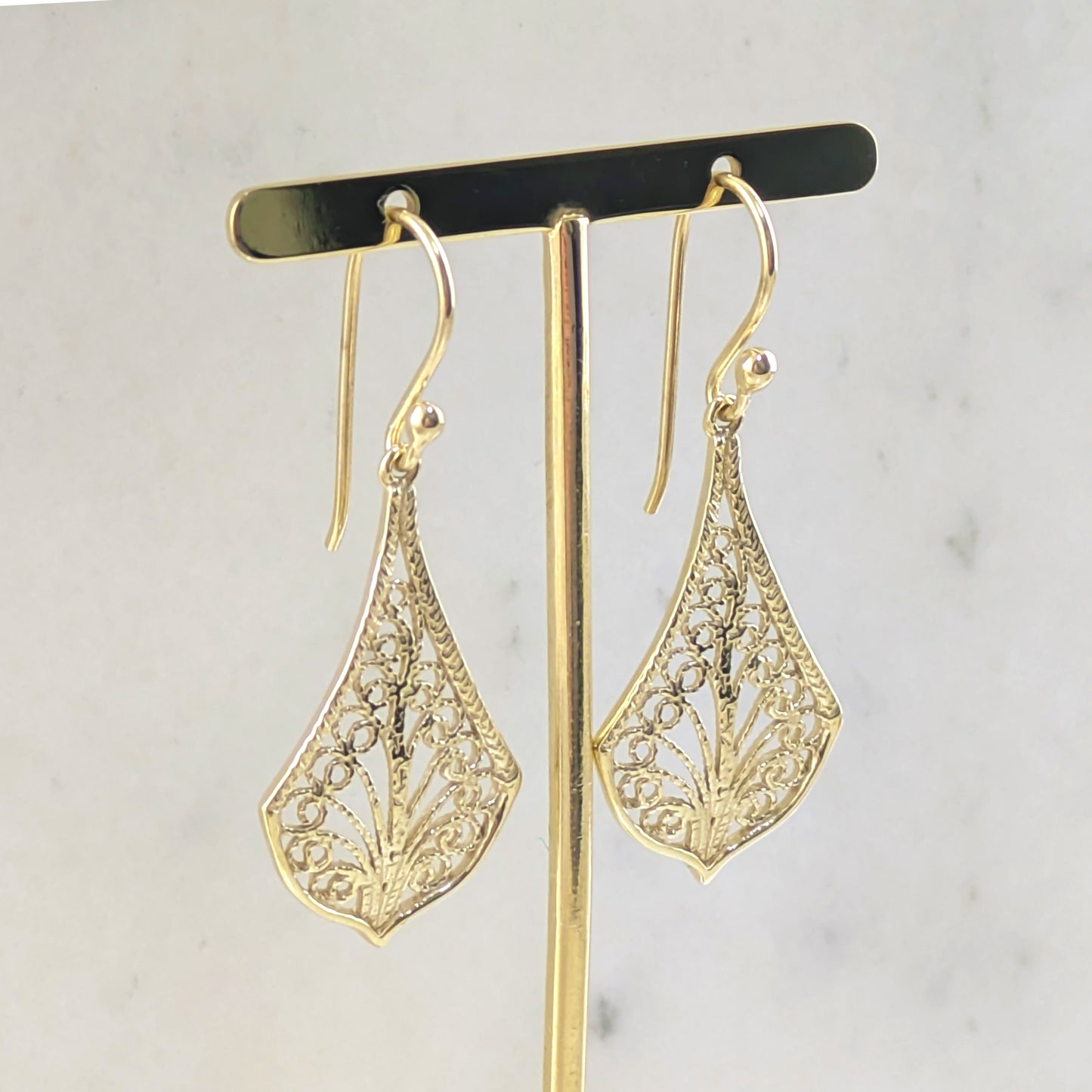 Elegant Filigree Drop Earrings with Nature-Inspired Design