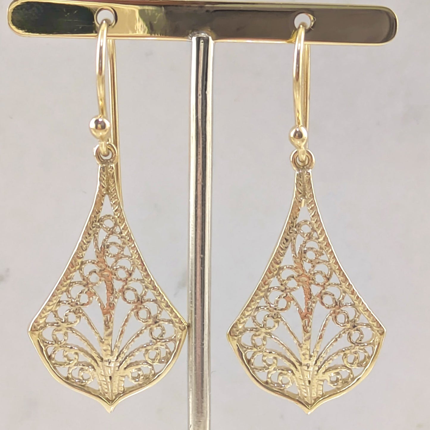 Elegant Filigree Drop Earrings with Nature-Inspired Design