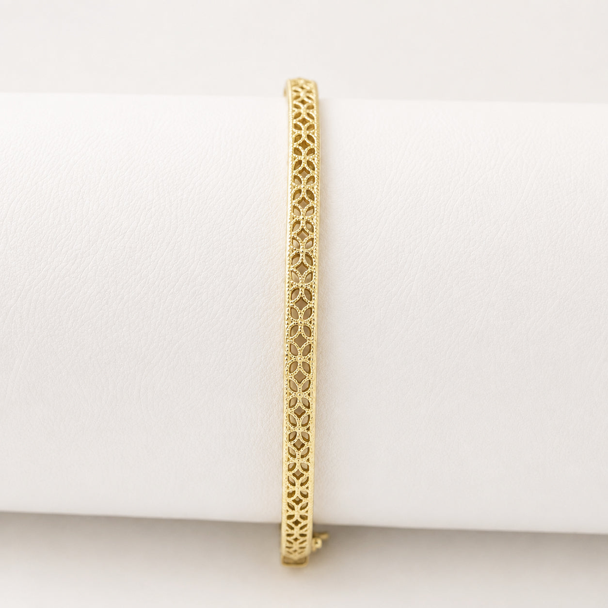 Filigree Pattern Bangle