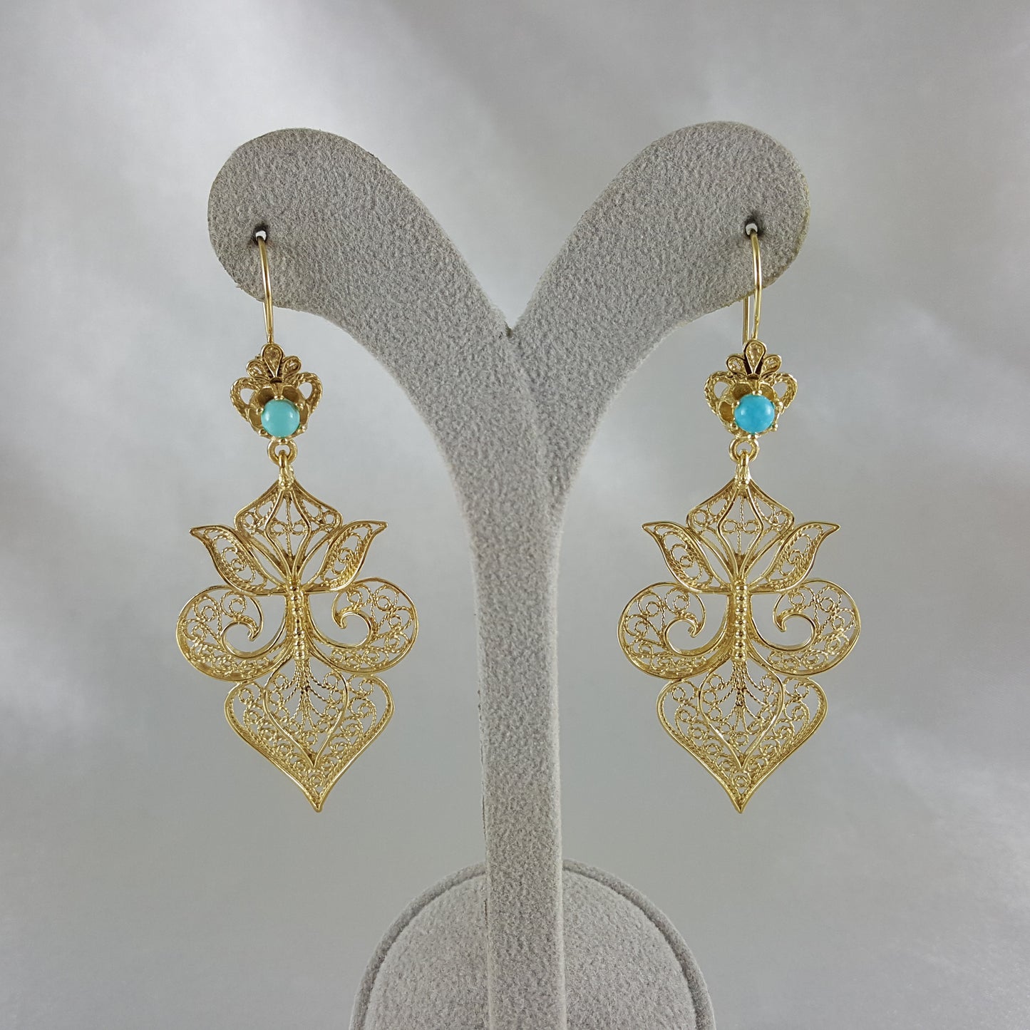 Gold Filigree Fleur de Lis Earring with Blue Gemstone