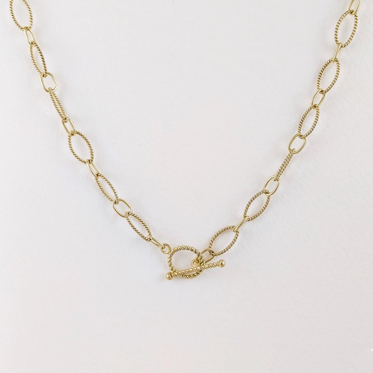 Oval Link Toggle Necklace with Twisted Texture