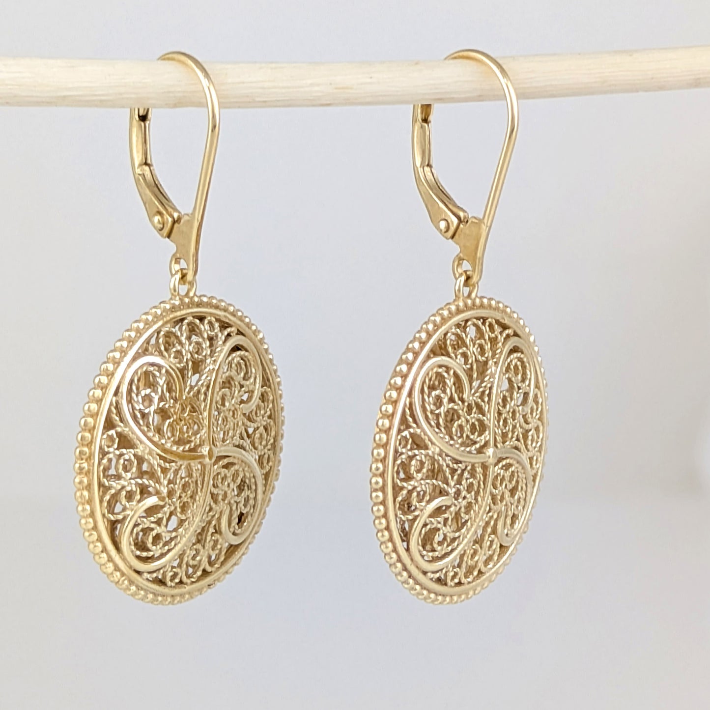 Round Scrollwork Filigree Medallion Drop Earrings