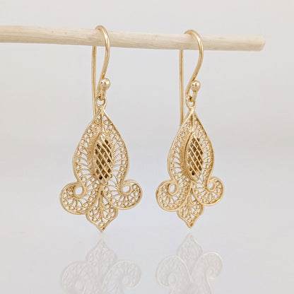 Fleur-de-Lis Dangle Earrings
