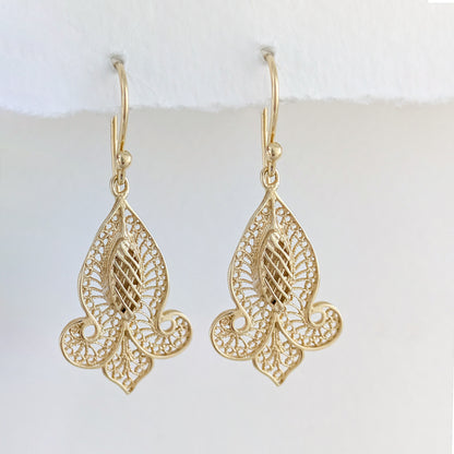 Fleur-de-Lis Dangle Earrings