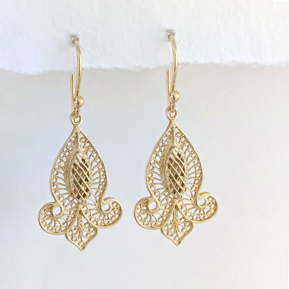 Fleur-de-Lis Dangle Earrings