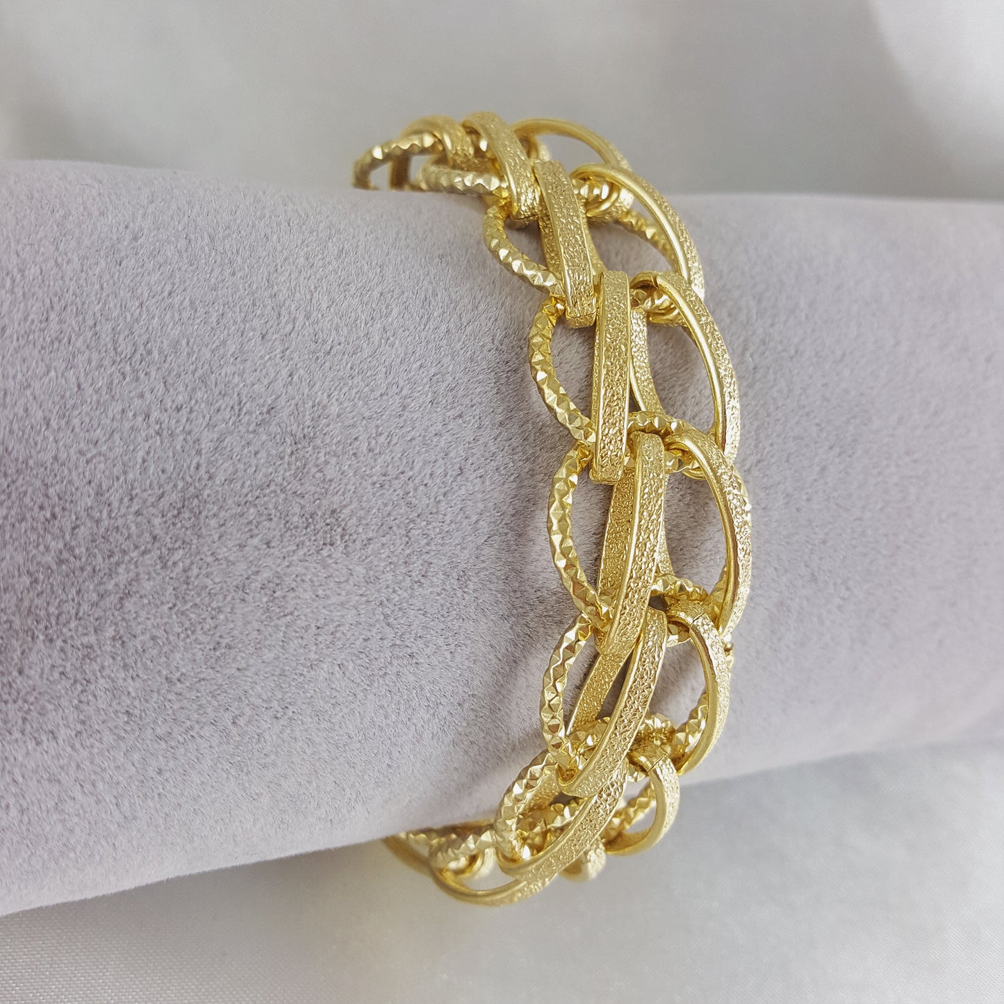 Bold Chain Link Interlocked Woven Bracelet with toggle clasp