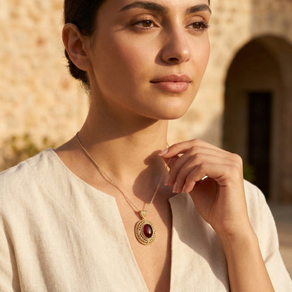 Carnelian Filigree Pendant – Ornate Mirror Finish Gallery